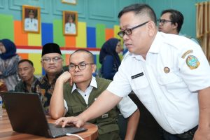 Read more about the article Pengalaman Positif Orang Tua dan Siswa Mengikuti SPMB 2025