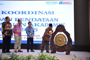 Read more about the article Jumlah Calon Peserta Terus Bertambah, Sekolah dan Murid Tunjukkan Minat Ikuti TKA